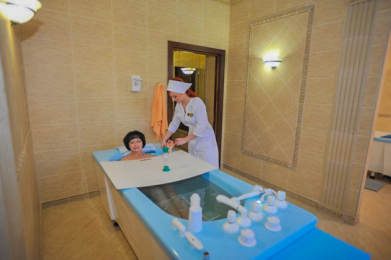 Лечебная ванна в санатории Дубовая роща в городе Железноводске - фотография