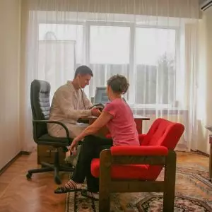 Прием терапевта в санатории Дубовая роща в городе Железноводске - фотография